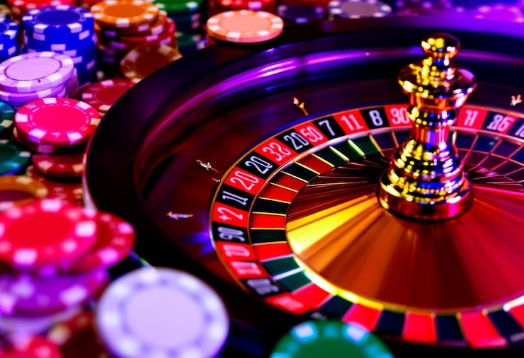 Ilustrasi pengguna mengakses fitur FAQ bidik8bet dengan tampilan modern yang mudah dipahami